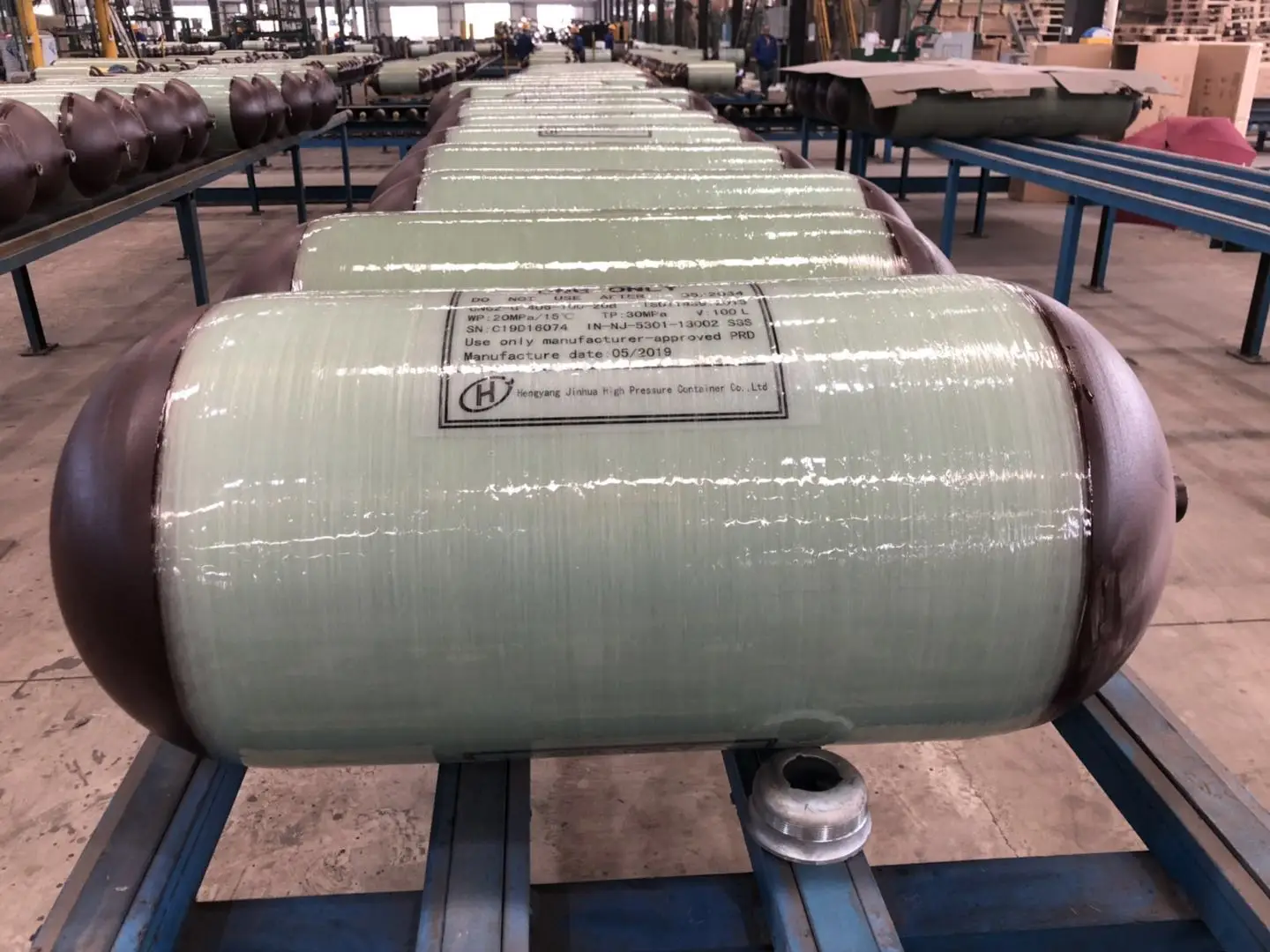 2024 New 100l High Pressure Cng/Ngv Cylinder Composite Gas Cylinder for Vehicle