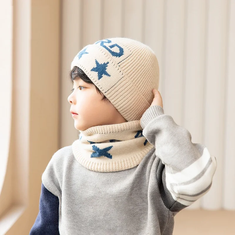 Boys Girls Jacquard Neck Scarves Warm Neckerchief Kids 2pcs Knitting Hat Scarf Adults Kids Star Cap Scarf Set