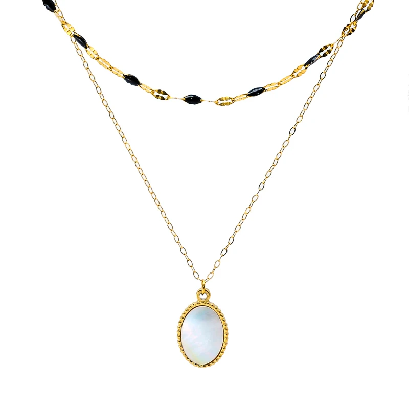 Ожерелье с гравировкой в виде листьев