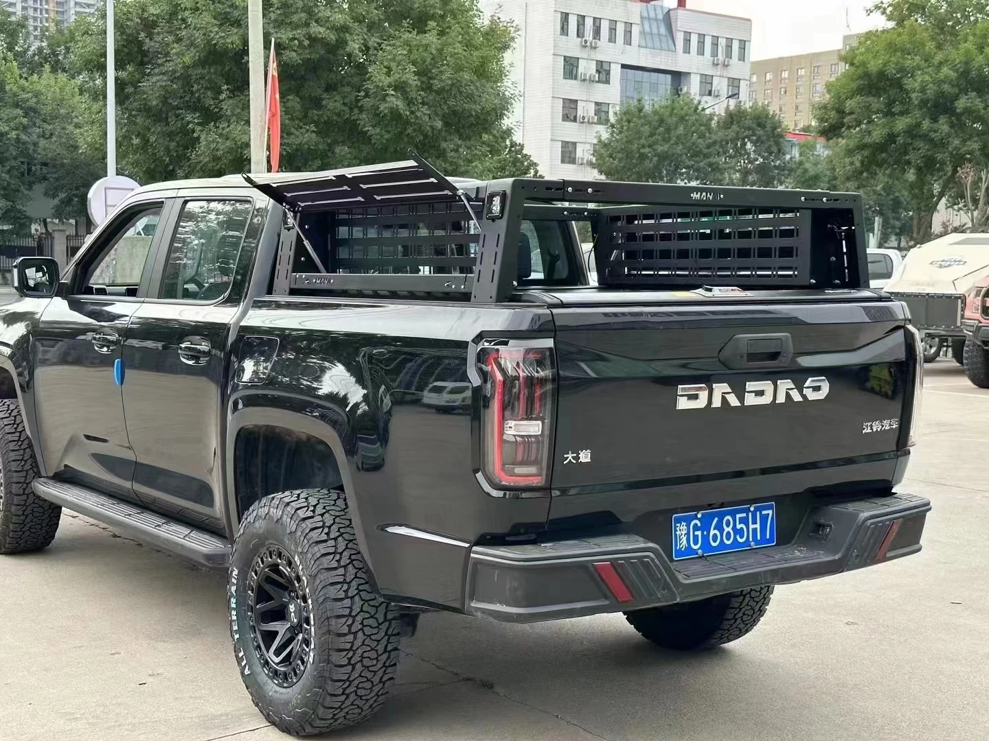 New Design Pickup Roll Bar Universal Bed Rack For Pickup Truck With Side Boxes