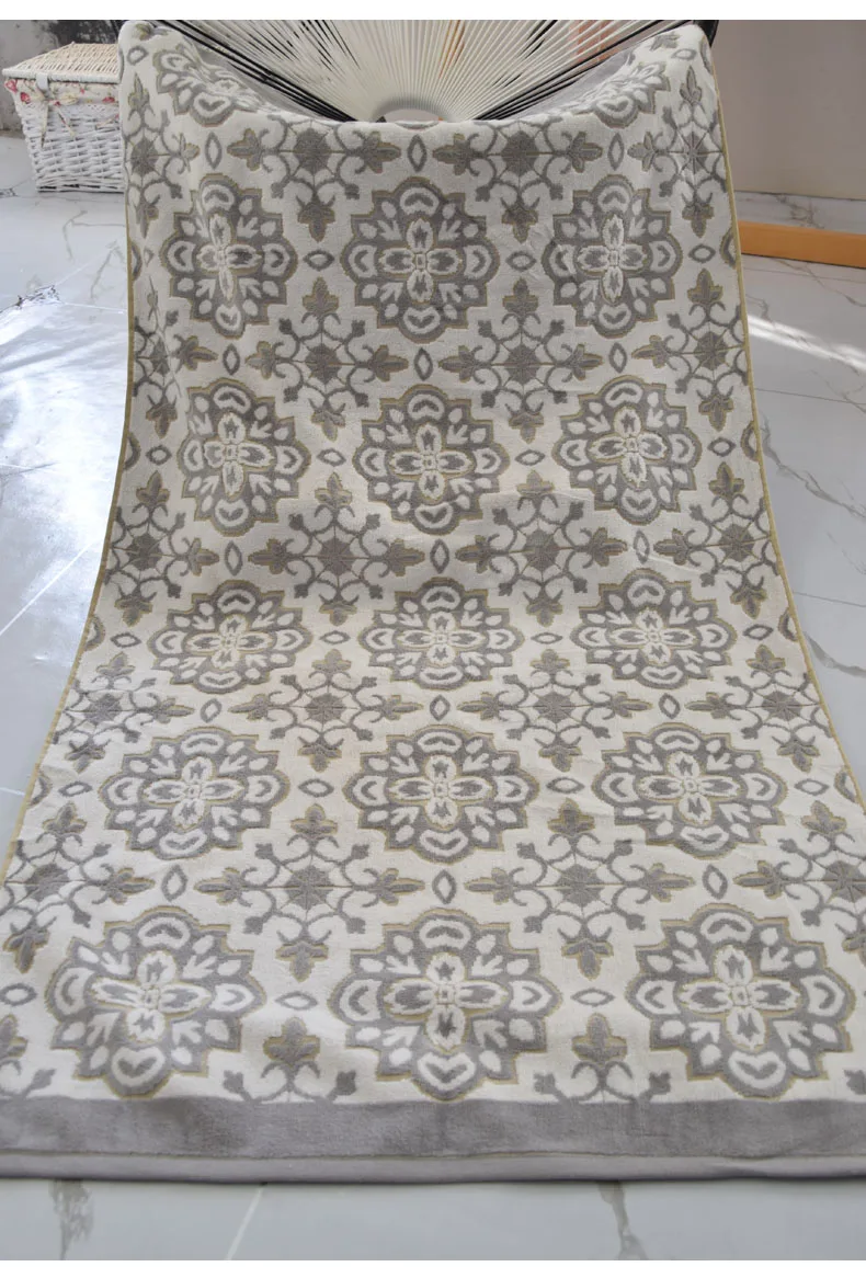 Hot Sale Personalized 100% Cotton Beach Towels Velour Custom Design Reactive Printed Large Over Sized Jacquard Logo Bath Towel