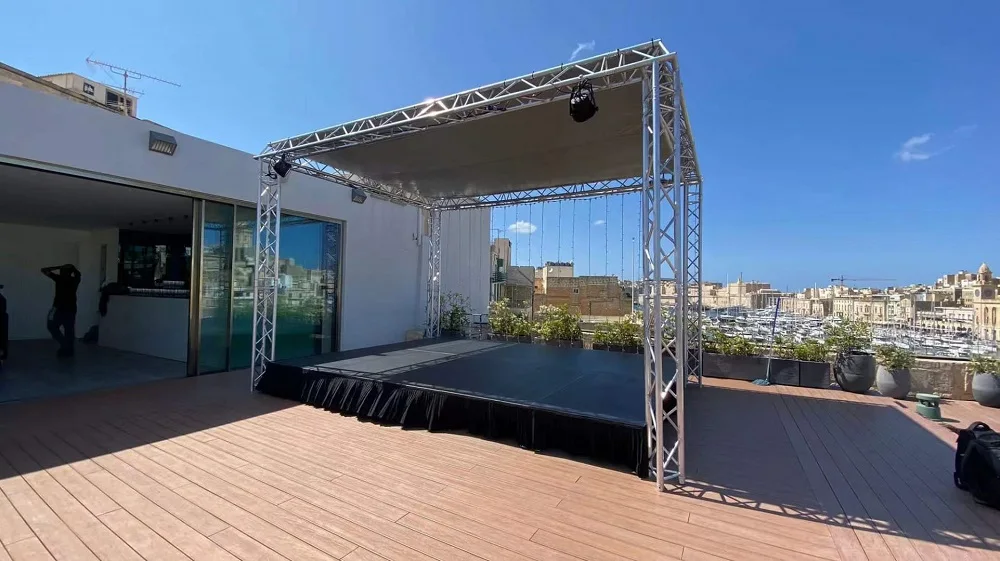 Event System Stage Light Alloy Spigot Triangle Type Design Platform Aluminum Truss