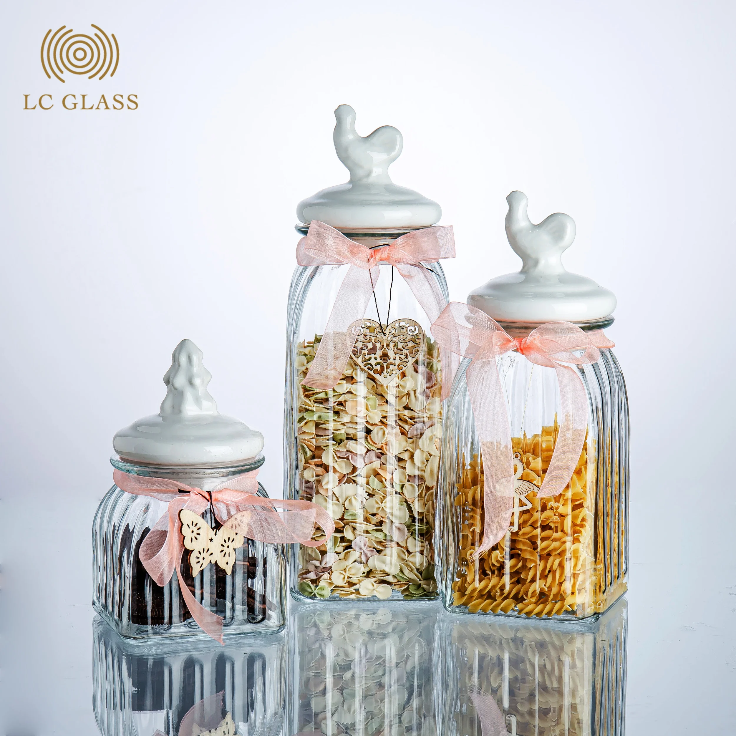 wholesale different sizes glass storage jar with ceramic lid &cookie  glass storage container for home kitchen
