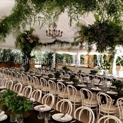 Wholesale Timber Thonet Rental Event Vienna Side Chairs Wrought Iron Black Banquet Party Stacking Chavari Chairs Wedding