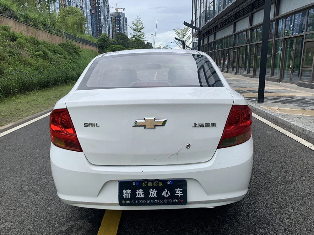 Chevrolet Sail подержанные автомобили три коробки 1.4L механическая коробка передач FWD SAIL Подержанный топливный автомобиль