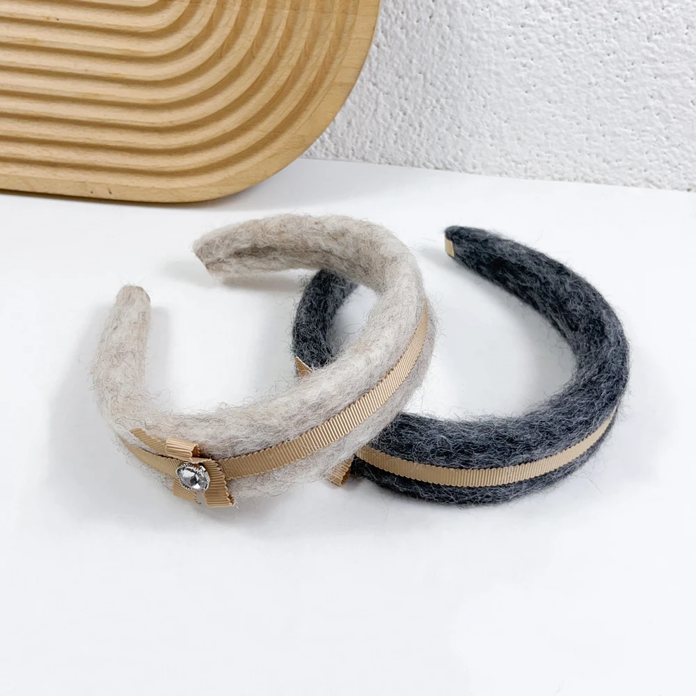 Autumn And Winter New Cashmere Bow Hair Hoops Female Face Non-slip Pressure Hair Card Network Red With Hair Hoops