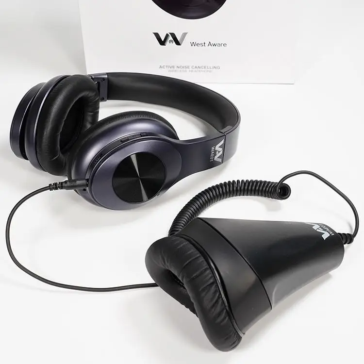 Price Good Sports Earbuds Macaron Mic Earphones Earphone Cover With High Quality