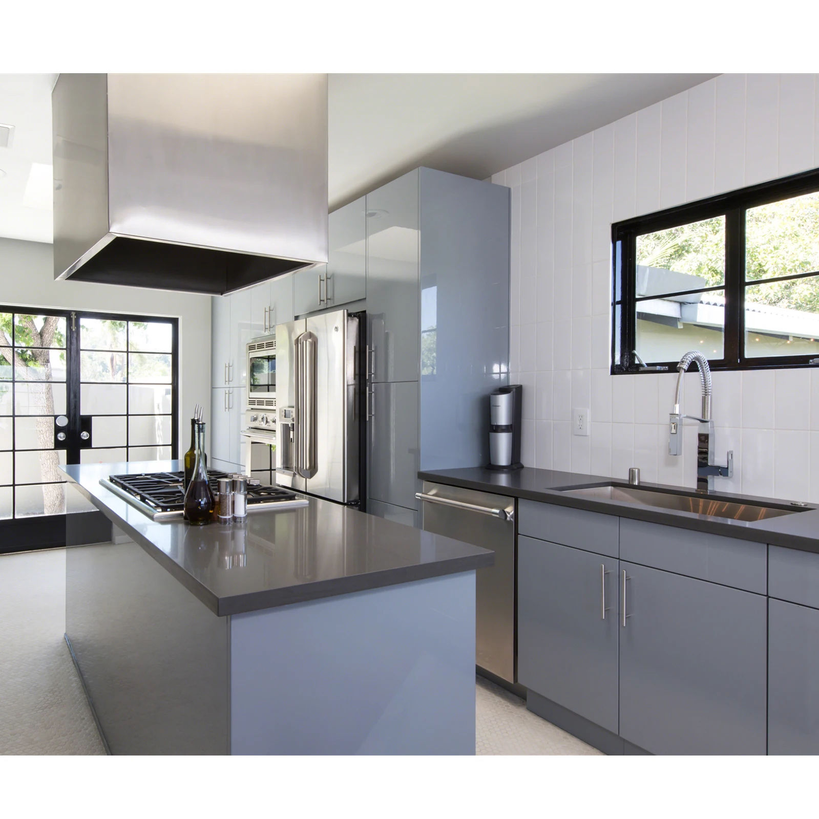China factory supply price Australia residential apartment project Kitchen Cabinets