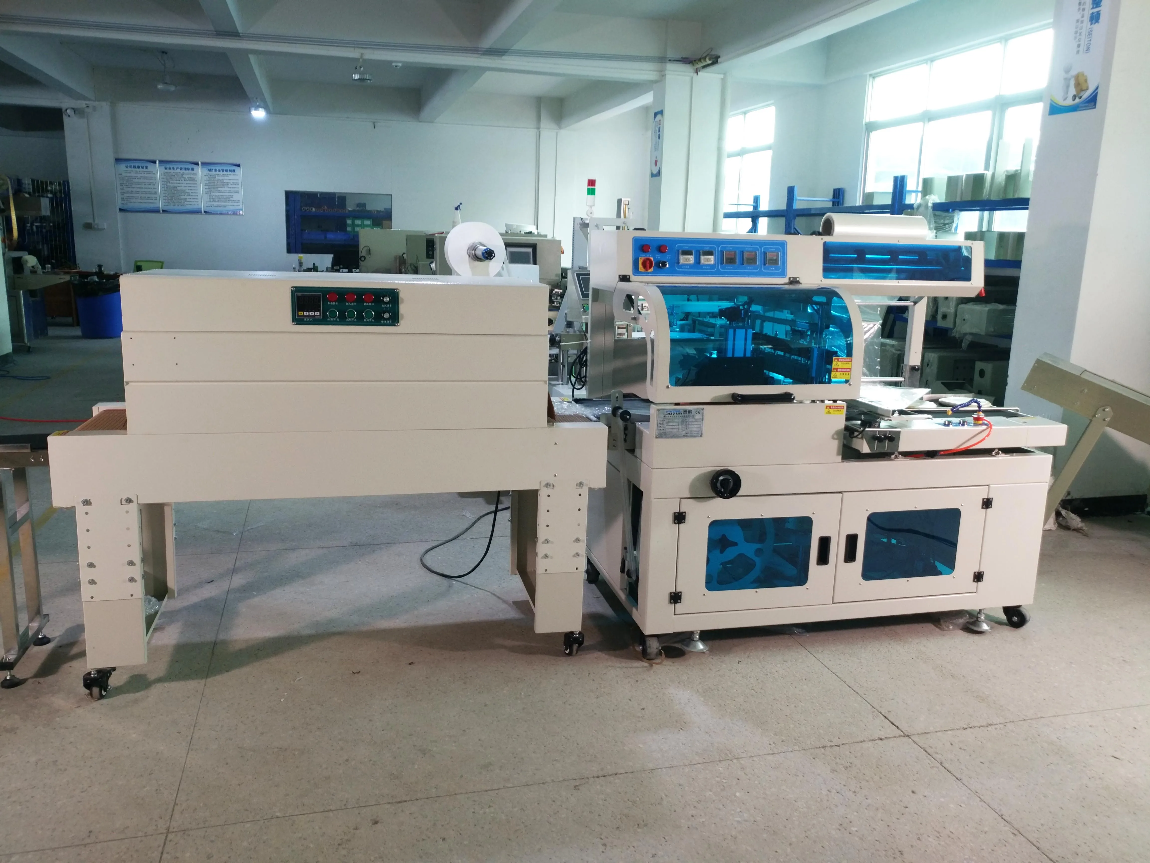Heat shrink wrapping machine for carton box automatic Kimchi bucket packaging packaging trays pof film wrapping package machines
