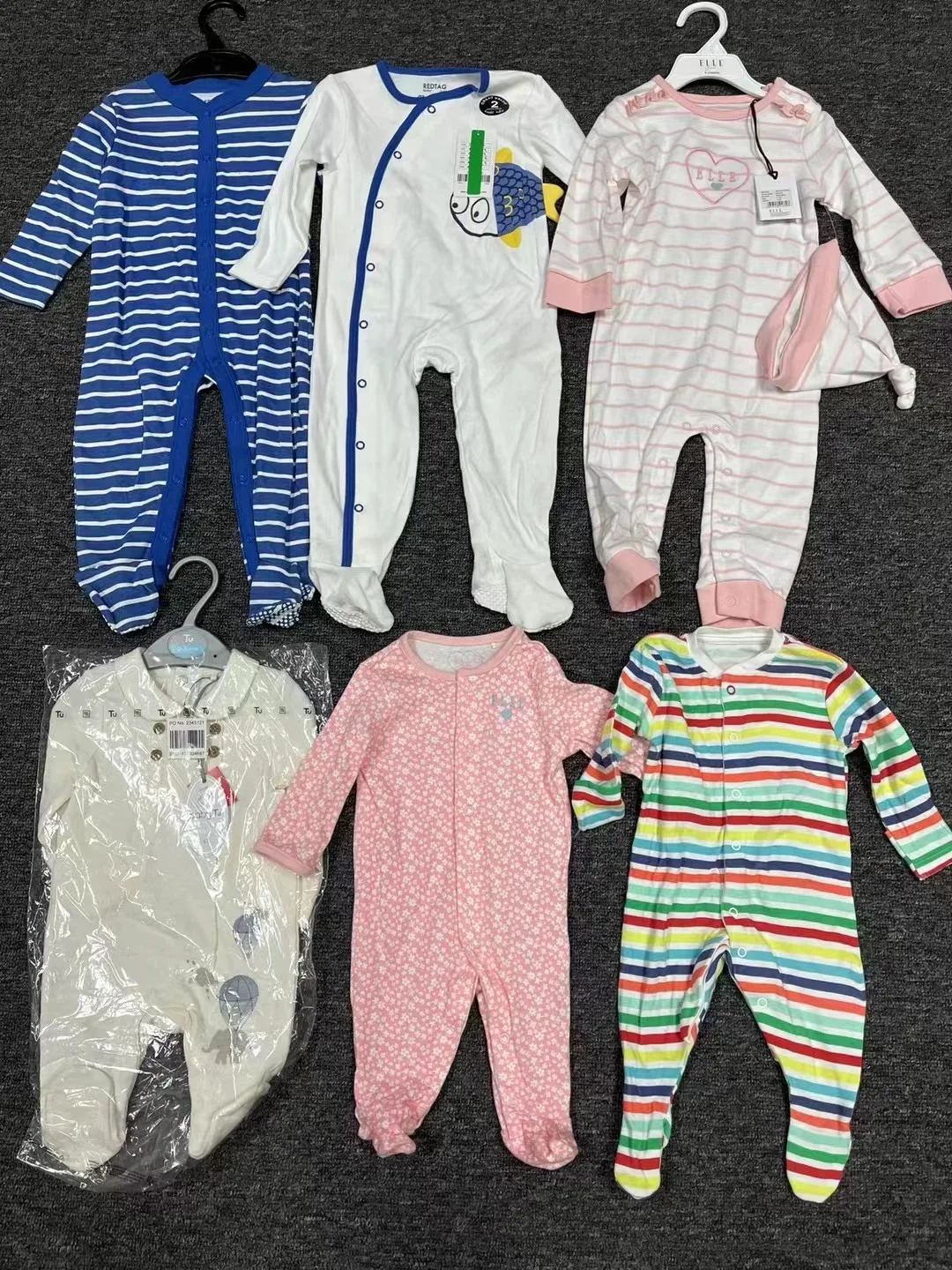 Wholesale Apparel stock Overruns branded zip up jumpsuits sleepsuit baby frogsuit Baby Clothing Set