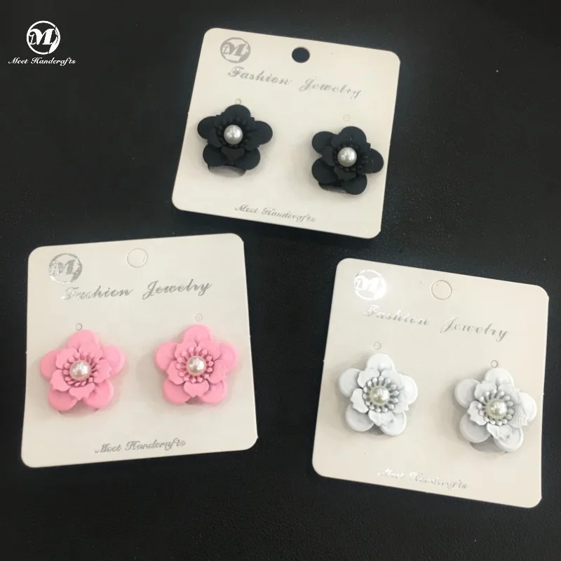 New Fashion Flowers Petal Pearl Clip Earrings Summer Colorful Flowers Earrings for Women