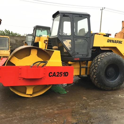 Подержанный однобарабанный ролик Dynapac CA301D Ca251d Ca301d Ca251D Ca 251D в хорошем рабочем состоянии