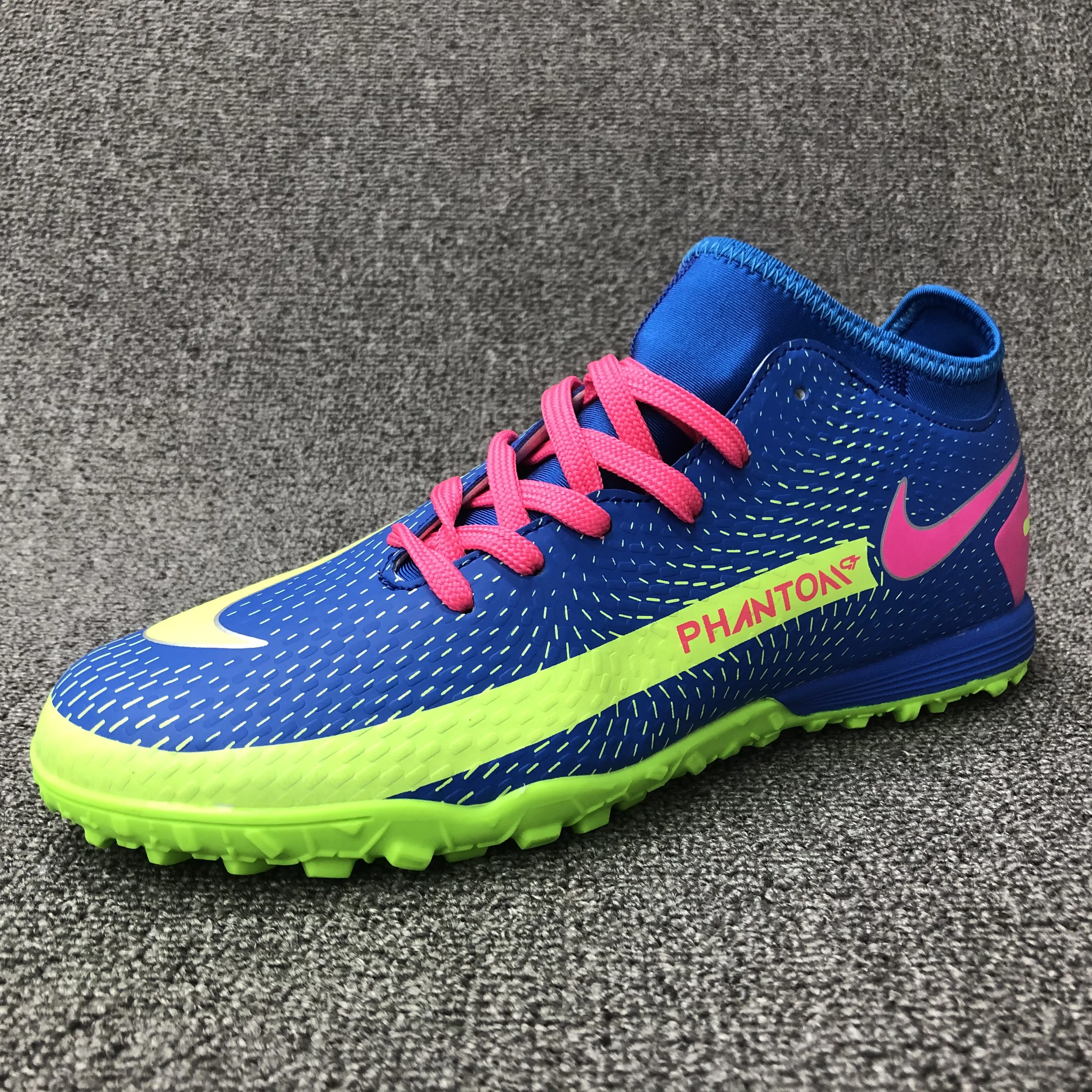 Latest Fashion Branded Factory Men Soccer Indoor & Outdoor Football Shoes Men Football New Soccer Shoes