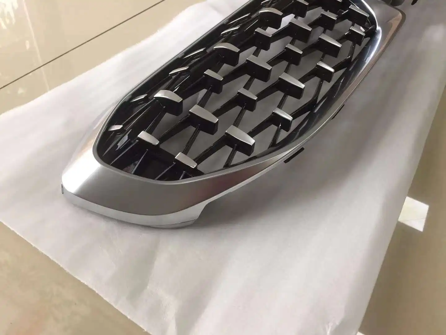 New Glossy Black Car Mesh Grille With Night Gypsophila For G20 G28 2-Slat Front Air Intake Grille