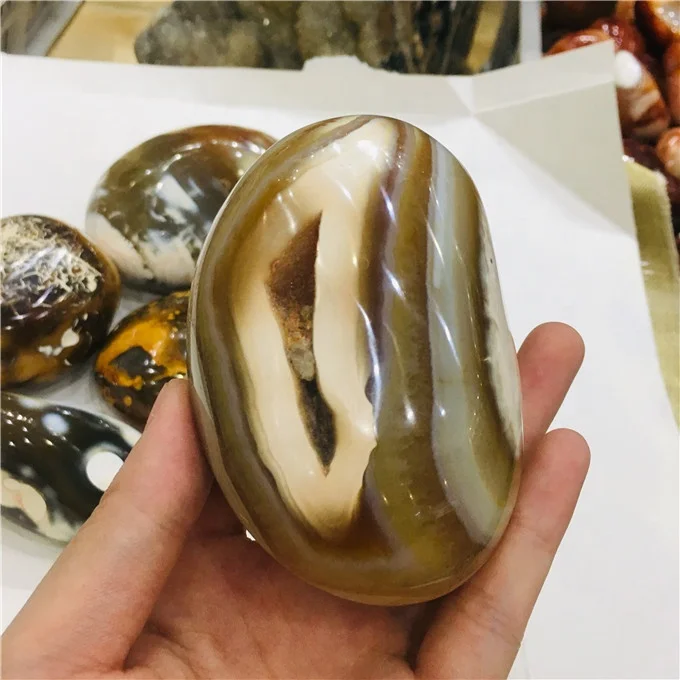 Madagascar Semi Precious agate crystal  polished agate palm stone for sale