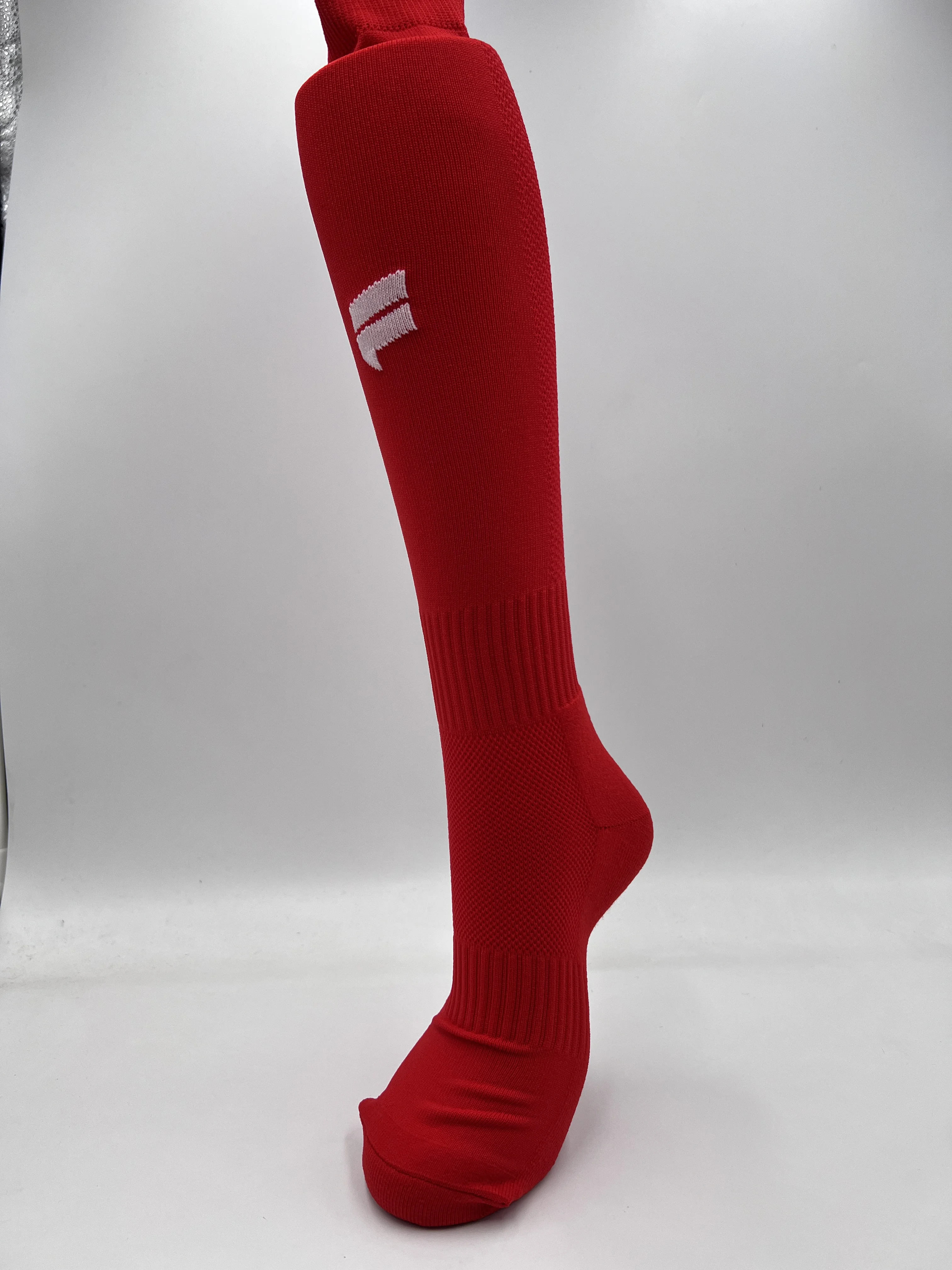 OEM Wholesale Custom Logo Breathable Knee High Man Cushion Pad Soccer Football Socks