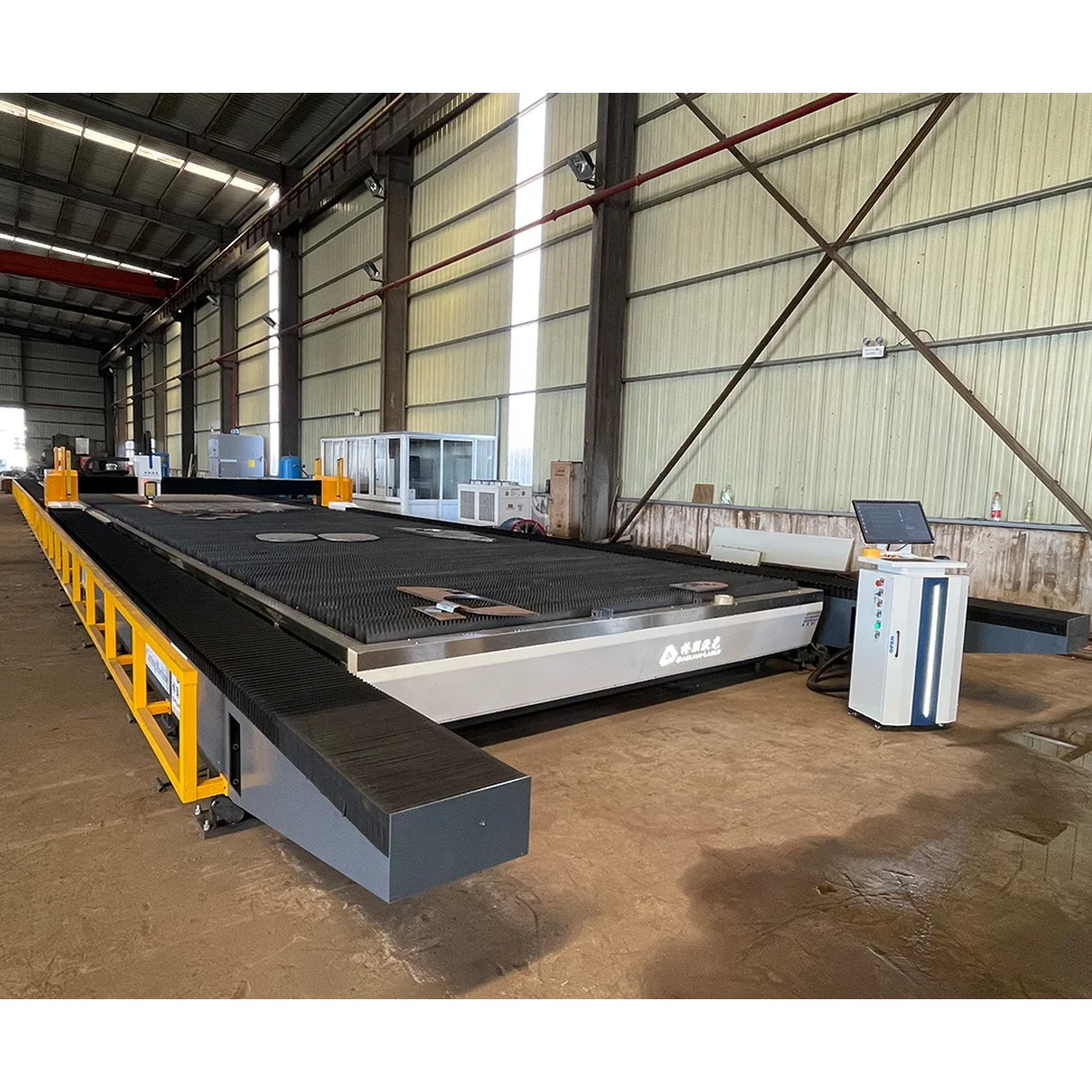 15KW 20KW 30000W Ultra-high Power IPG CNC Bevel Cutting Large Format Fiber Laser Cutting Machine Price