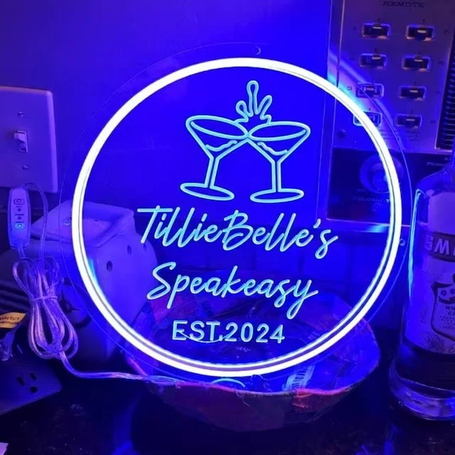 Custom Acrylic Neon SignsDrop Shipping Hot Beautiful Romantic Name Custom Led Neon Light Sign For Wedding Decoration