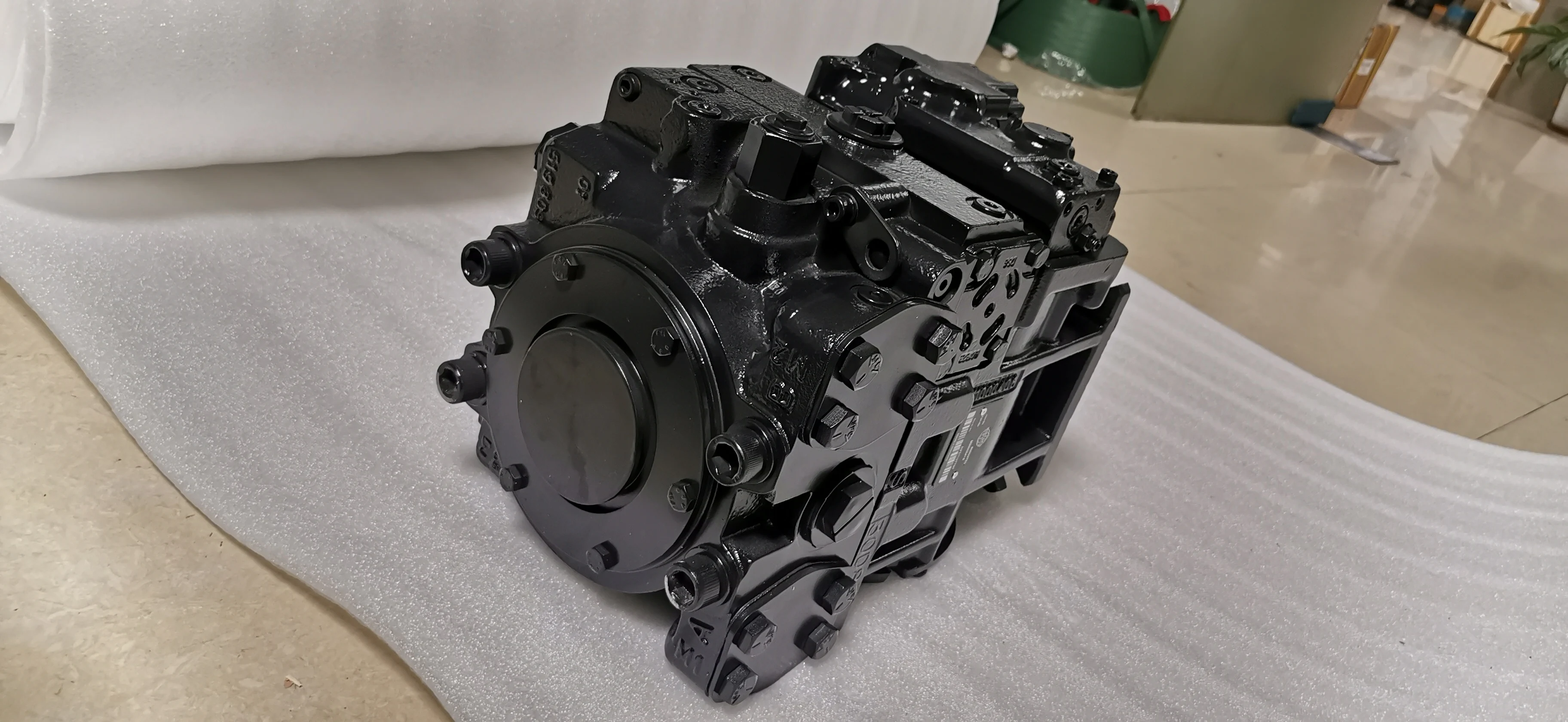 Hydraulic Pump 80003753 90L 90R Full Series Hydraulic Piston Pump Axial Piston Pump 90L130-KA-5-NN-80-S-3-C8-F-03-JCA-35-35-24
