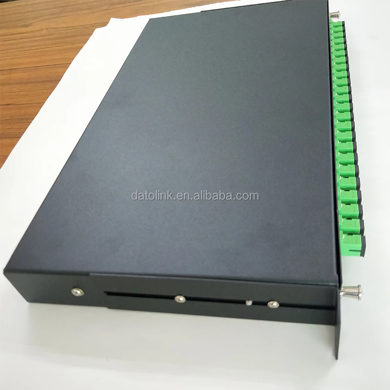 FTTH 1U 24 port ODF fiber distribution box SC LC sliding out Fiber optic patch panel DIO Bandeja odf con adaptador