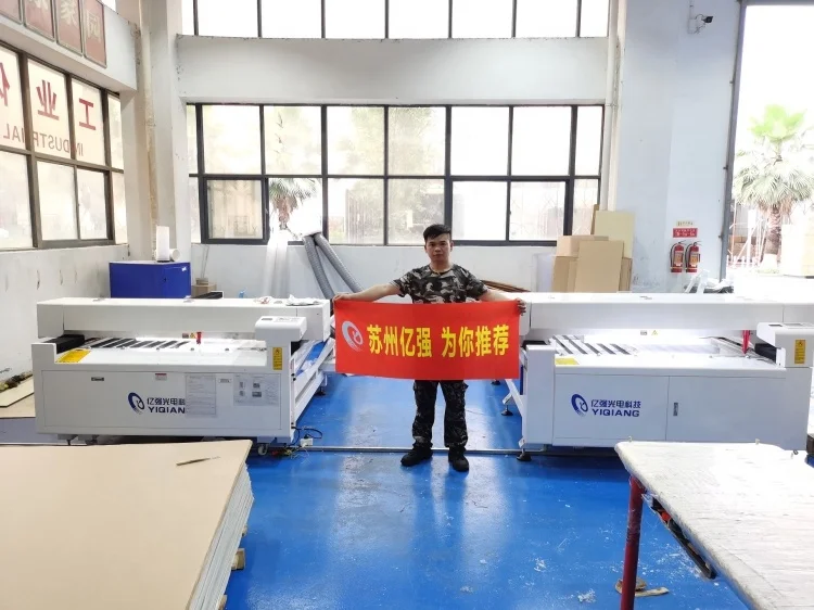  Factory Price 130x250cm cnc 1325 150W 300W Co2 Laser Cutter for Wood Acrylic