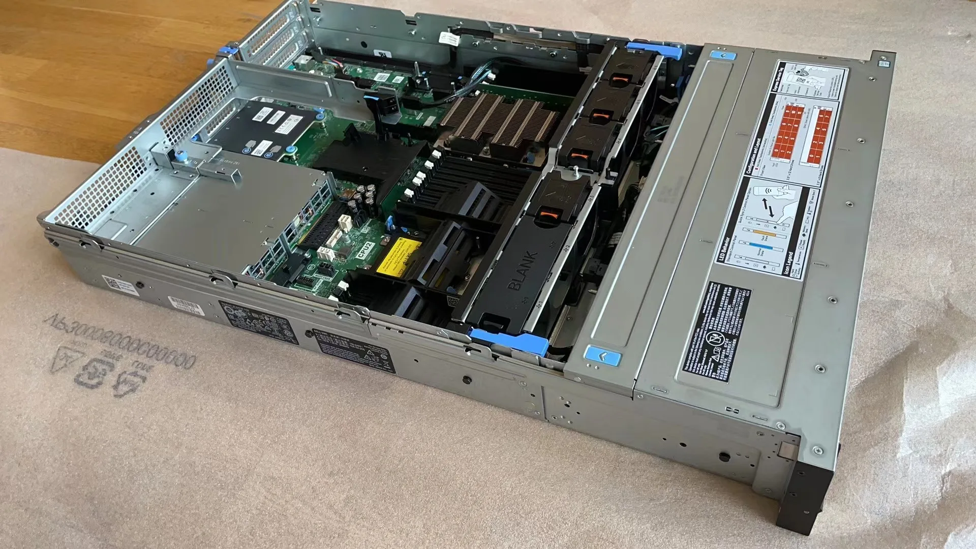 Manufactured dells 2U Server R740xd In tel Xeon 4215 Processor for Dells Server dells poweredge r740 server