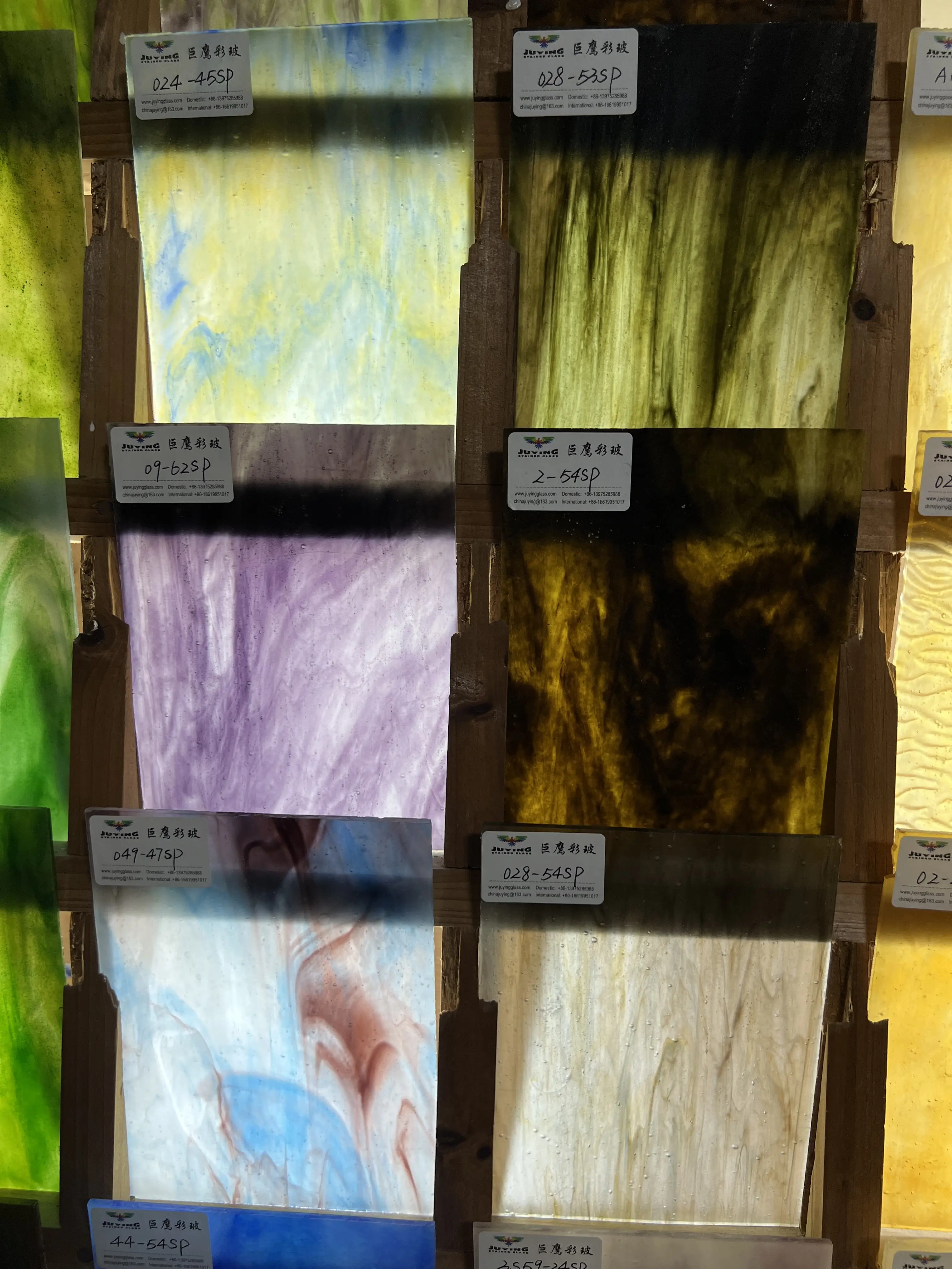 Good quality stained glass Purple Plum 3mm mica sheet opalsecent art decorative glass for wall/window/lamps