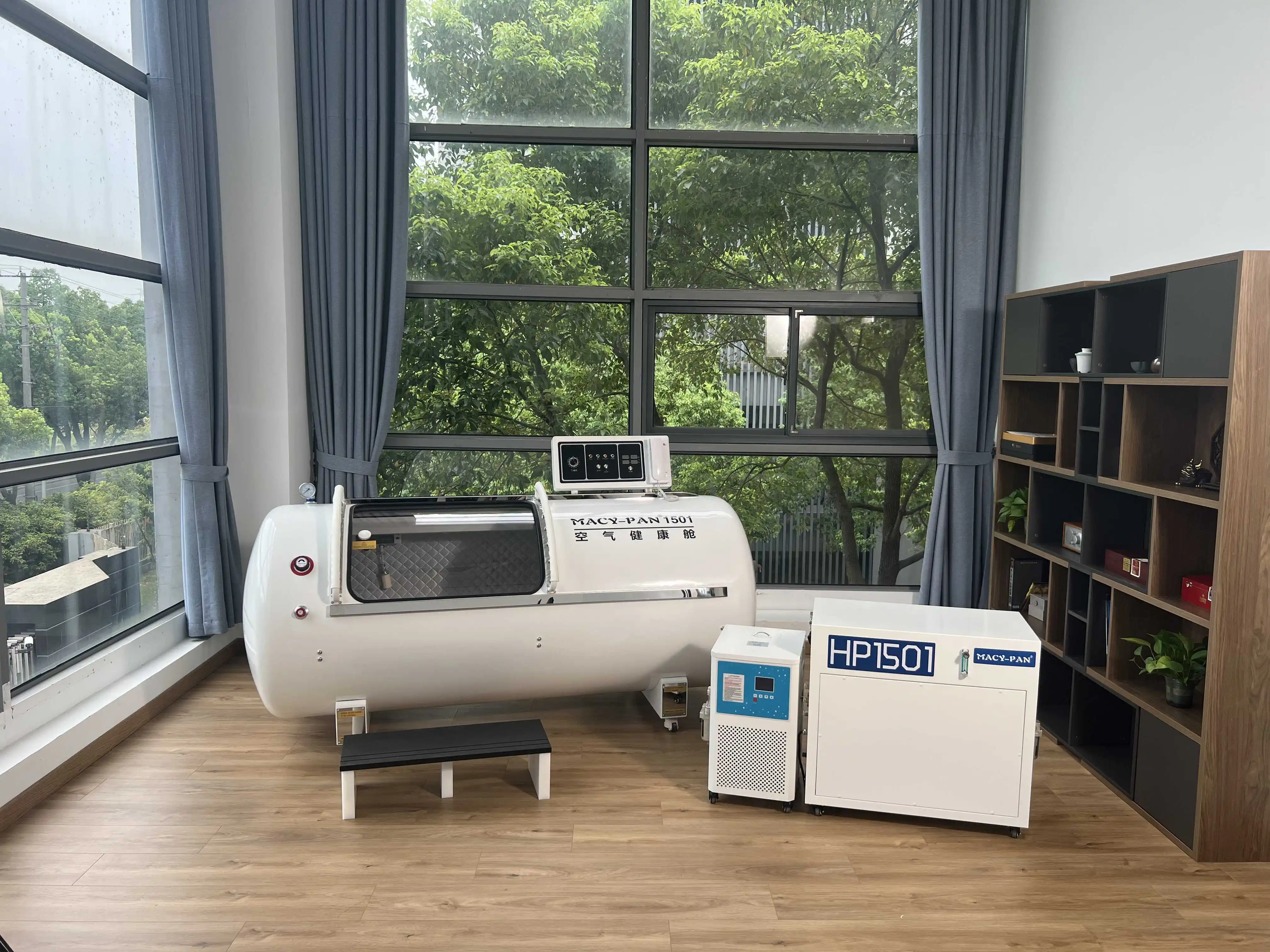 1/6 Hyperbaric Oxygen Chamber Hard Type Hyperbaric Oxygen Chamber Therapy Machine