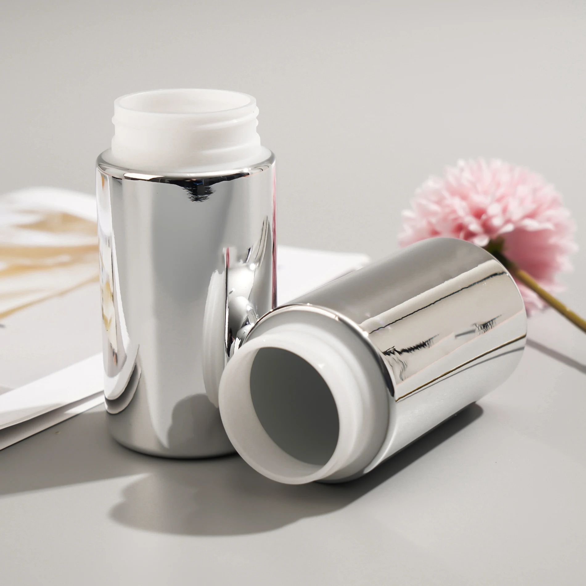 Costom 30ml 50ml 100ml silver chormed plastic pill bottle capsule bottle with aluminum lid