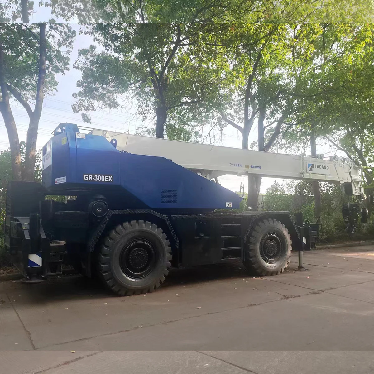 Used 30 ton crane TADANO GR-300EX Original engine Safe and stable Good condition Used rough terrain crane