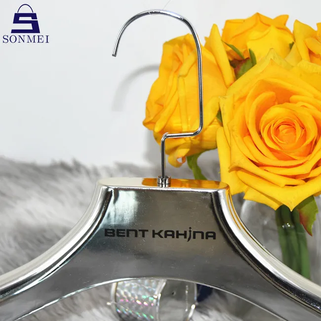 Silver plastic hanger ..jpg