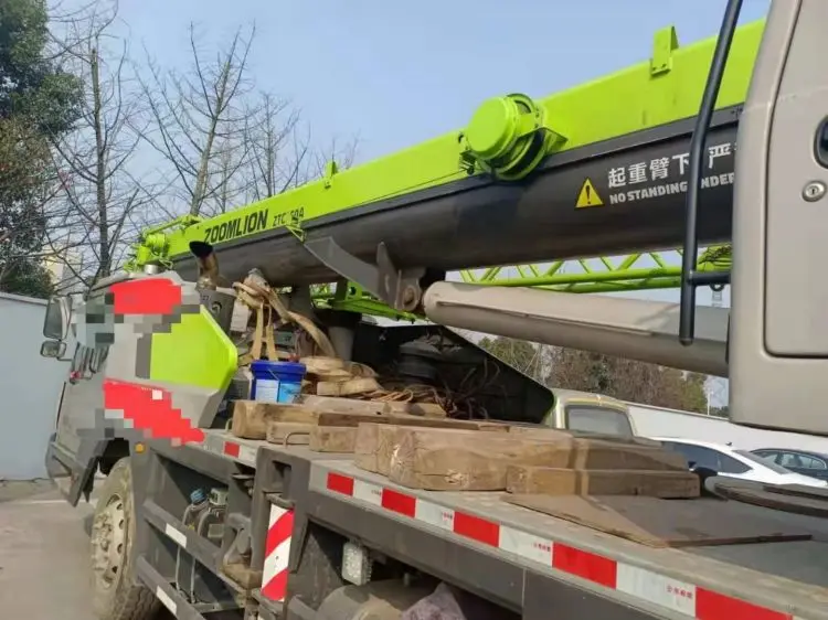 2020  Used all terrain crane  Zoomlion Truck  Crane  25 Tons with Telescopic Boom r for Sale