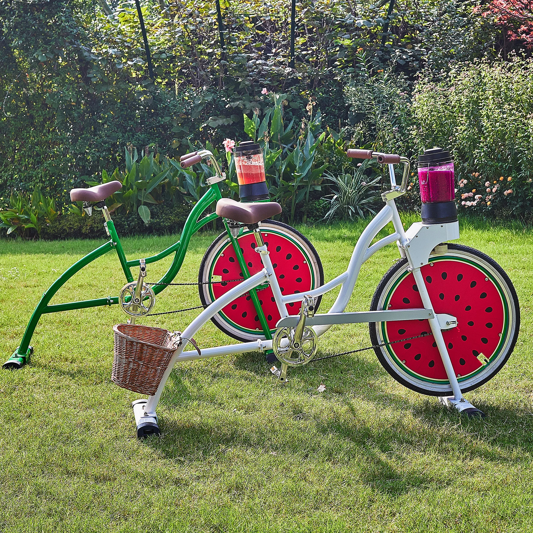 EXI Bike Advertising Green Professional Sportbikes Advertising Playing Equipment Blender Bicycles