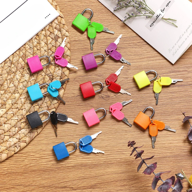 Heavy Duty Laminated Steel Lock Body with Plastic Covered Smart Padlock with Keys Wholesale Fancy Long Padlock 20mm 50mm