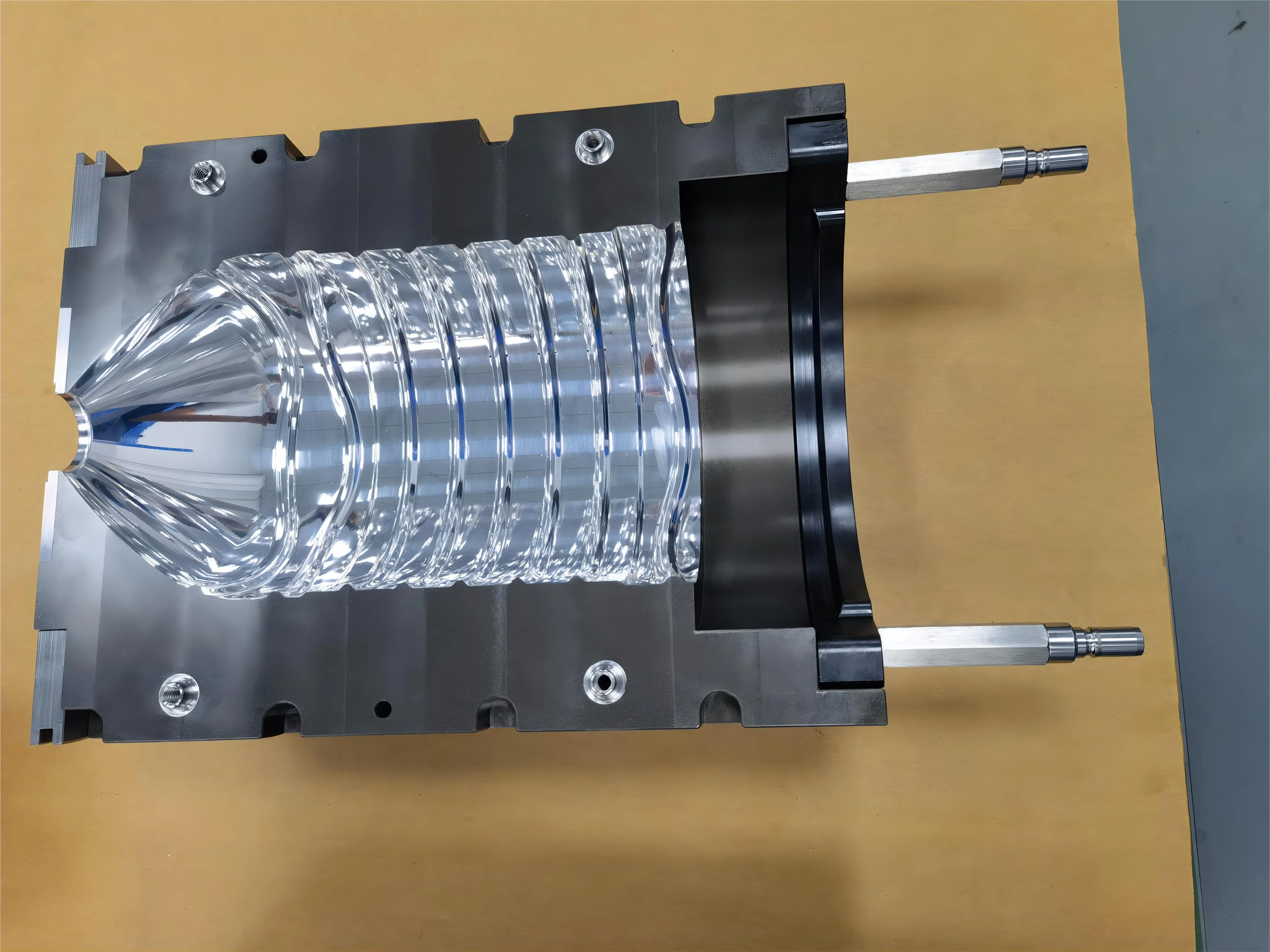 Cosmetic Plastic Packaging Bottle Mould Design