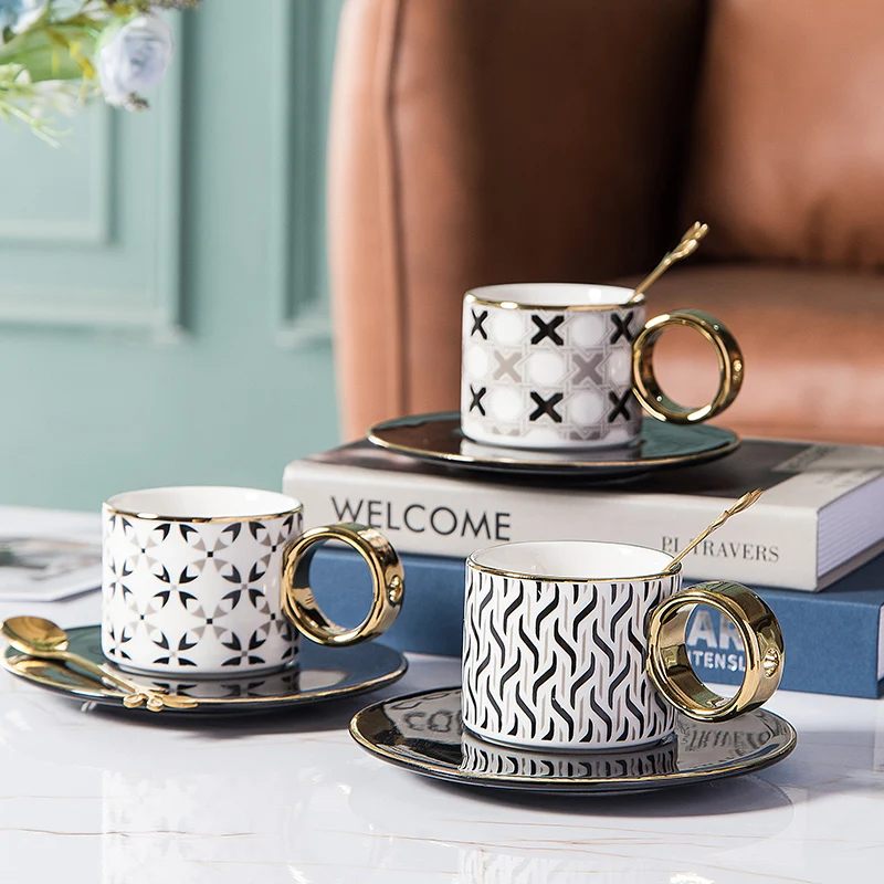 Flypeak wholesale Nordic Ceramic coffee cups mugs golden handle Coffee tea Cup and saucer sets with spoon
