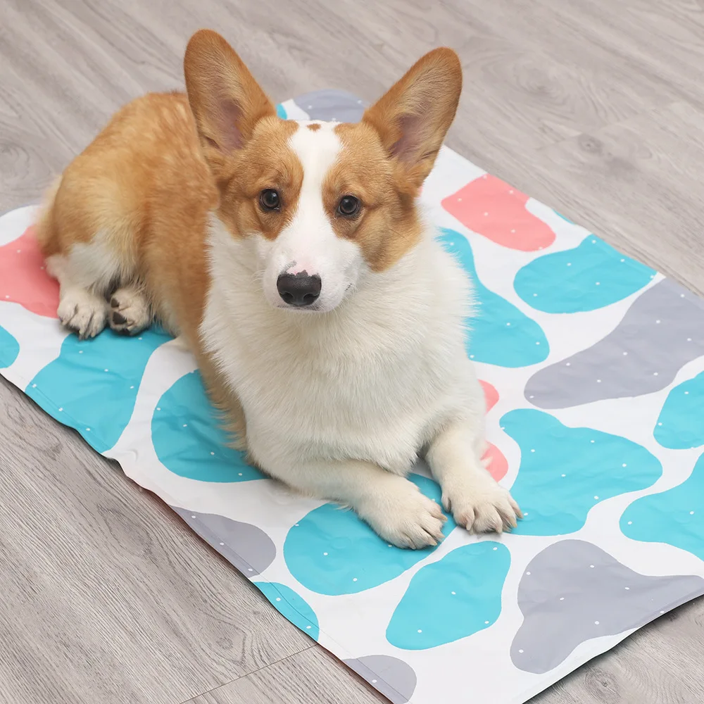 Wholesale Waterproof Foldable Portable Pet Sleeping Mat Summer Pet Dog Cat Cool Gel Mats Pads