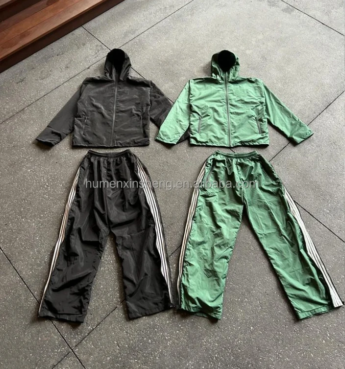 Wholesale custom men zip up side stripe polyester windbreaker tracksuit outdoors sports track jacket and nylon pants set