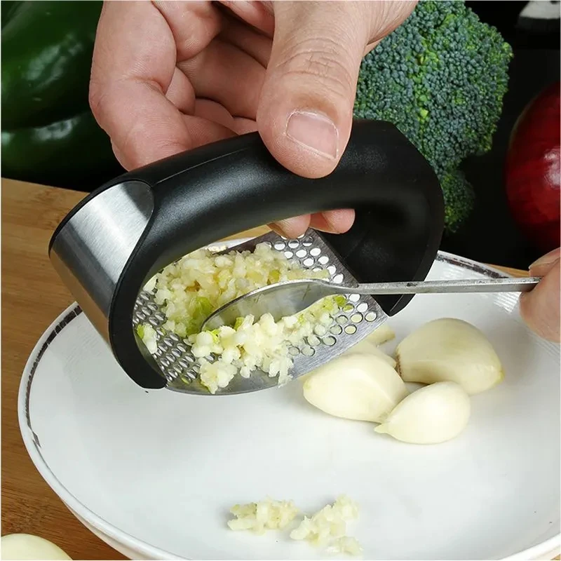Hot garlic press peeler manual Stainless Steel garlic press with Plastic Handle