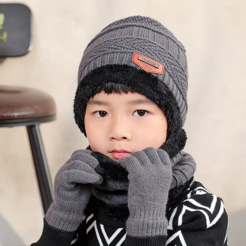 Wholesale Winter Outdoor Warm Knit Beanie Hat Cap and Scarf Gloves 3 piece Set