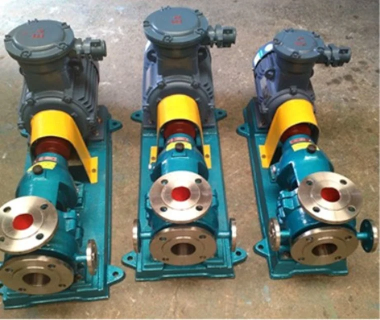 Cantilever single-pole single-suction urea smelting pump is available for steam insulated fertilizer plants