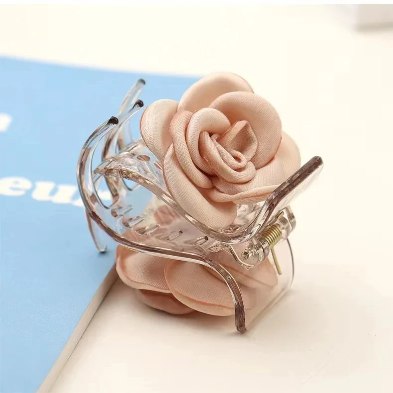 In Stocks Korean Fashion Camellia Acrylic Hair Clip Luxury Small Plastic Claw Clip Acrylic Elegant Hair Claw Clips For Girls