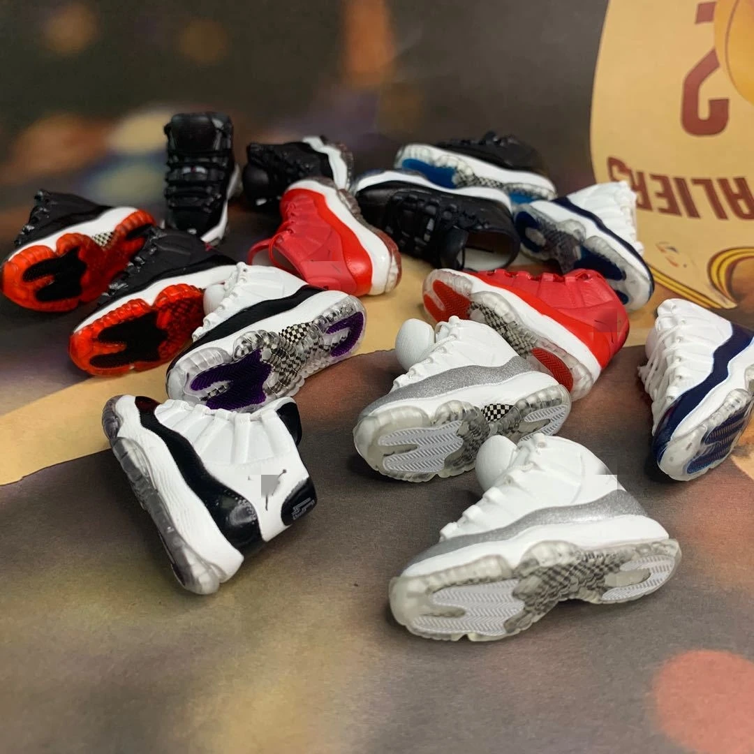 New arrival High quality fashionable dollhouse handmade miniature 1/6 bjd doll resin sport shoes mini sneaker for BJD dolls