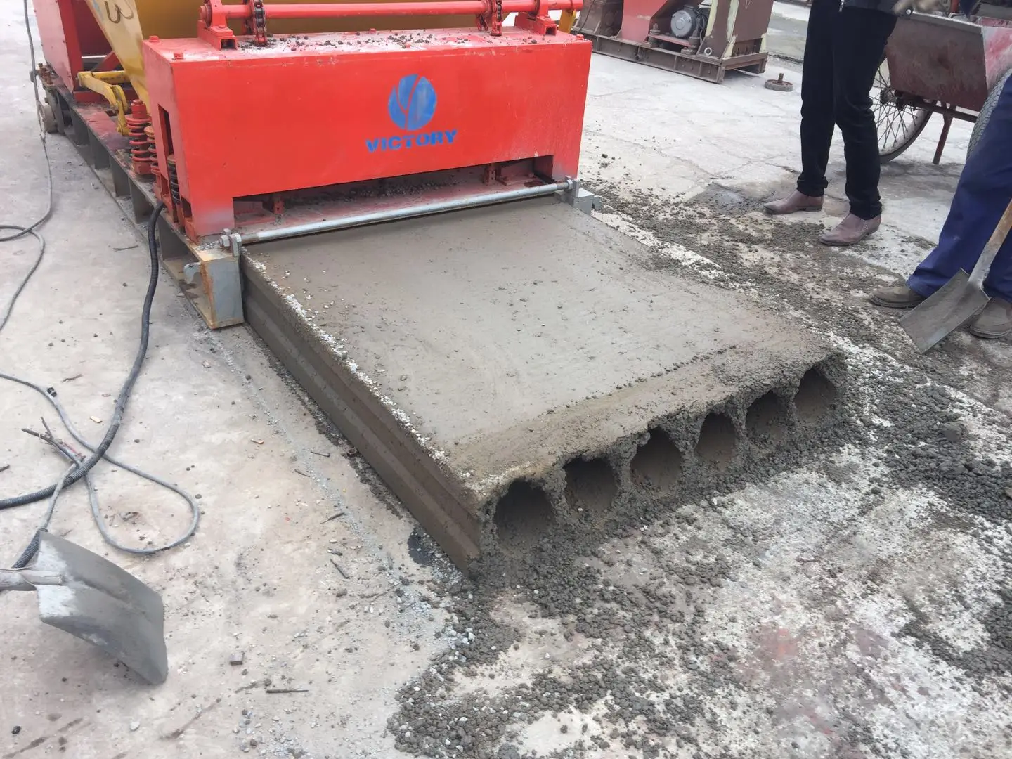 Hot sales! board extruding machine hollow core slab extruder