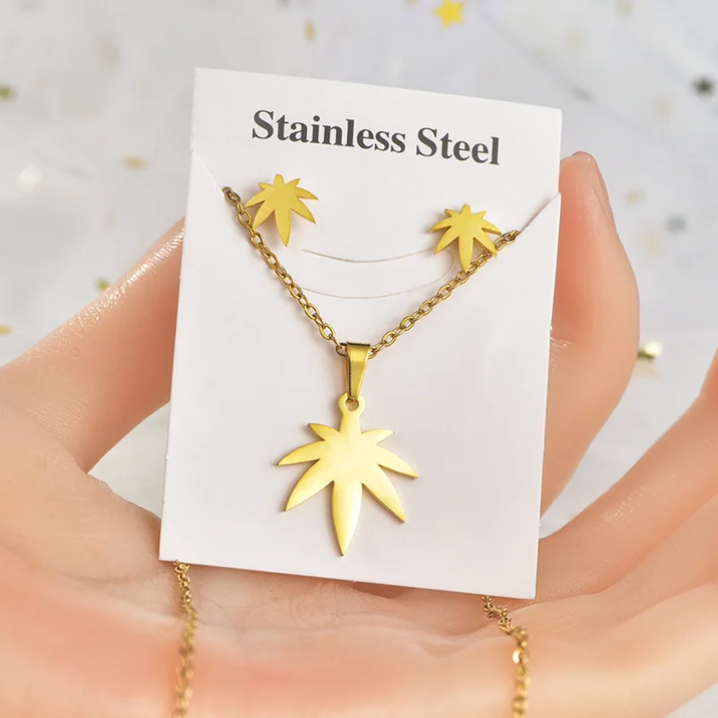 Simple Cut Stainless Steel Horse Pendant Custom PVD  Plated 18k Gold Cute Animal Insect Pendant Necklace Earrings Fashion Set