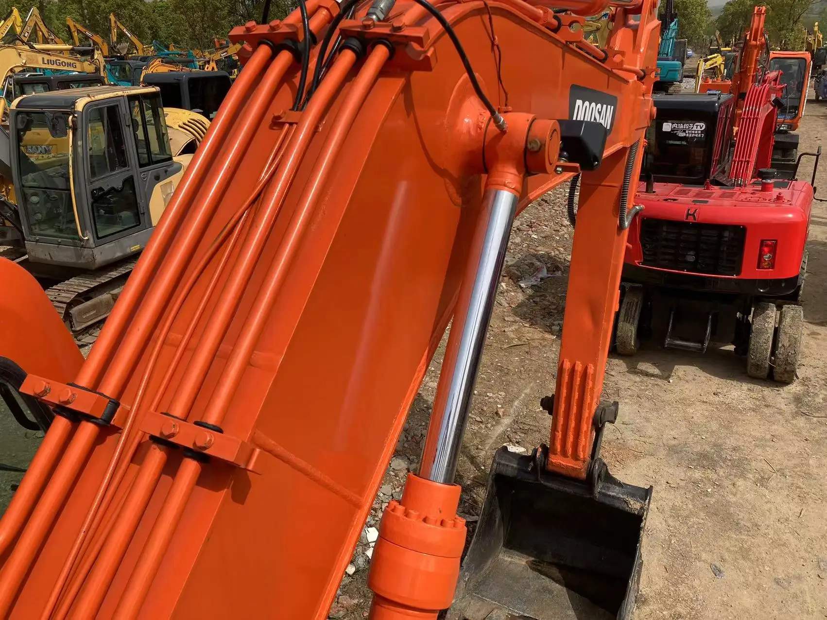 Second hand Doosan DH150W good appearance ready for work 15 ton wheel excavator