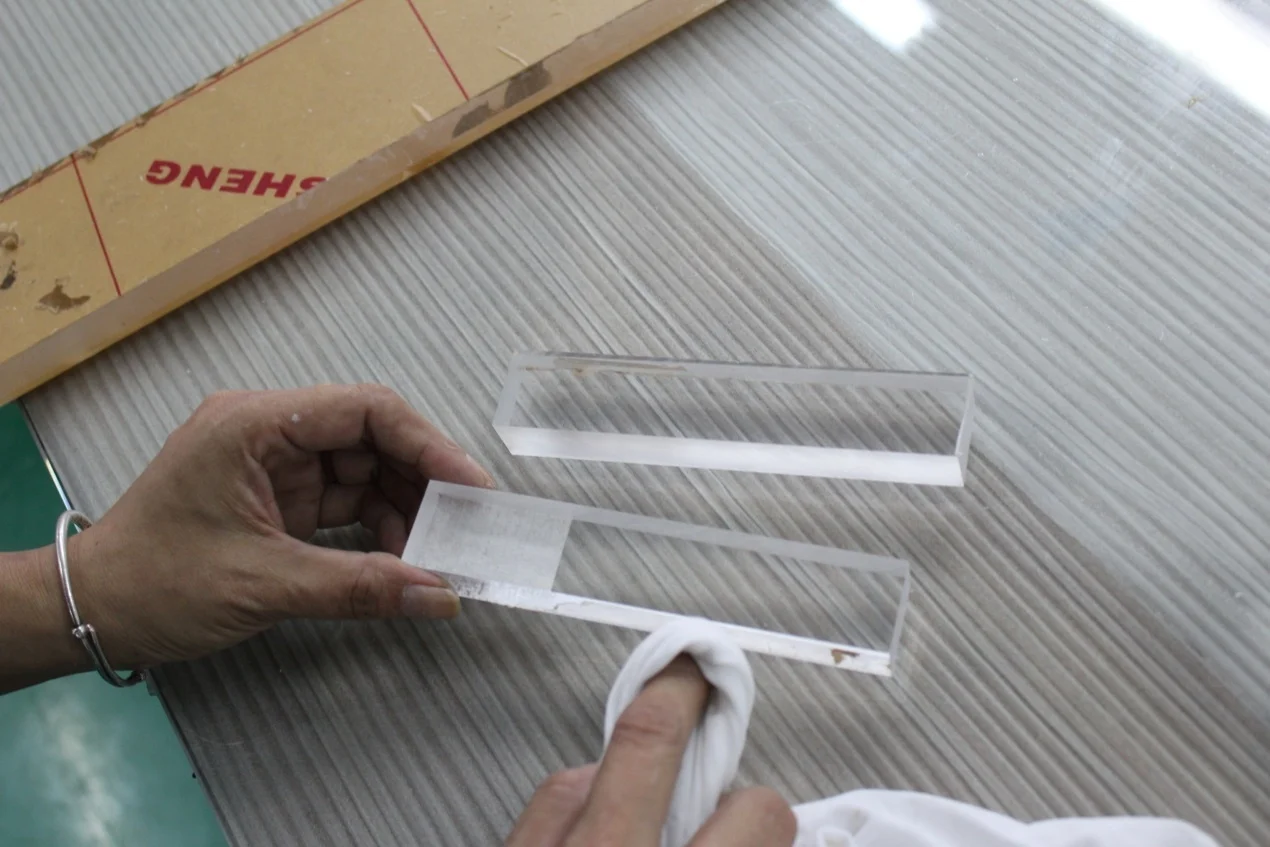 Cutting Laser Panel PMMA Acrylic Plastic New Custom Design 3mm Keychain Japan Mascot Customizable Plastic Hand Fans Sheet Design