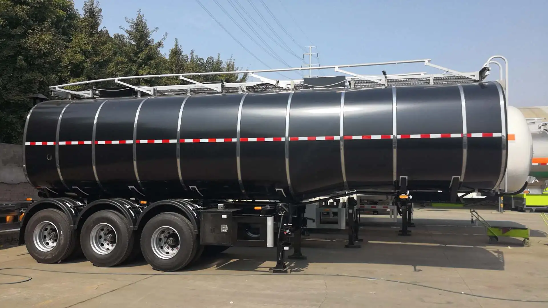 bitumen tank truck asphalt tanker bitumen transport truck