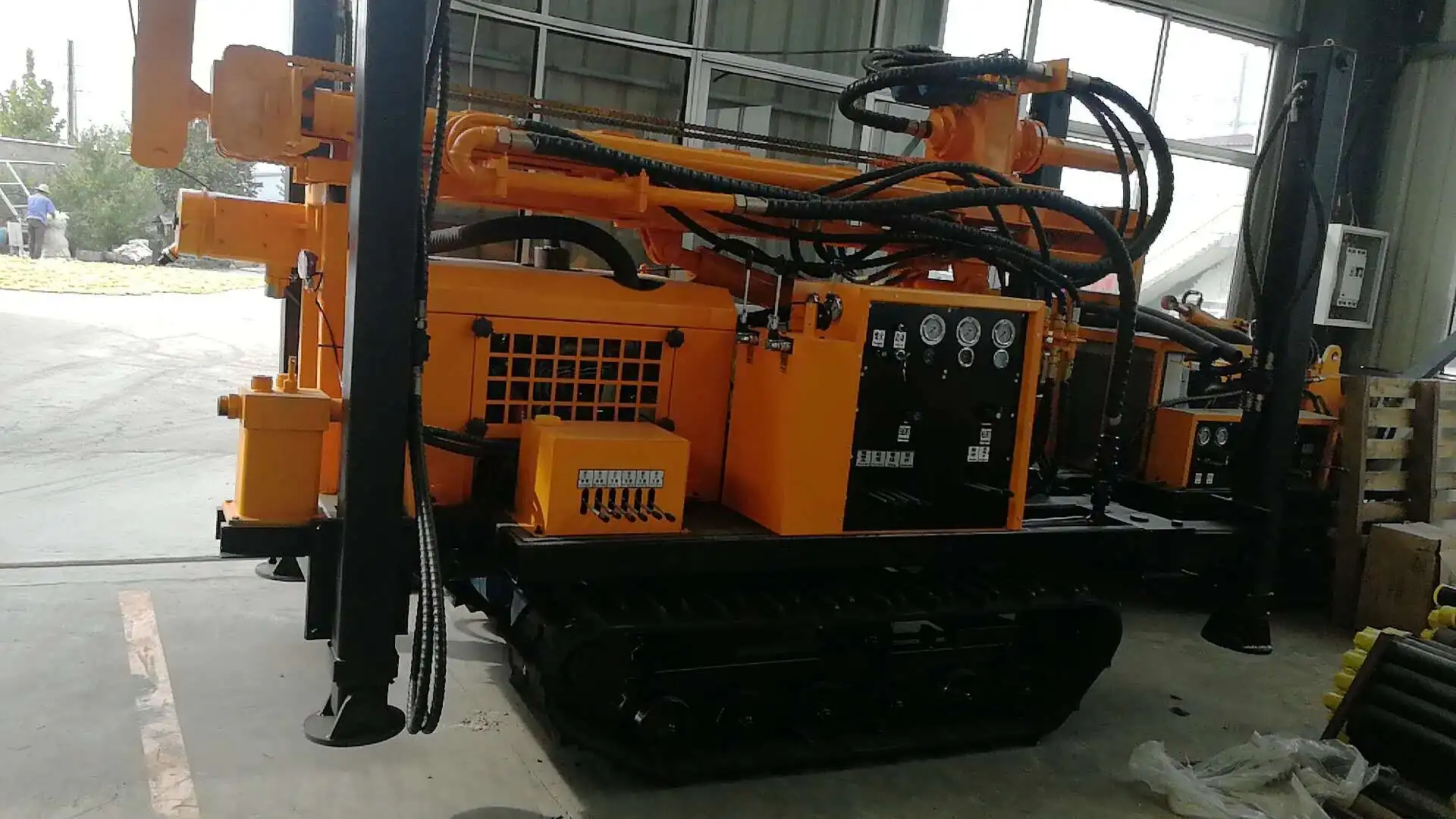 150 м глубина KS150R гусеничная трековая установка для бурения