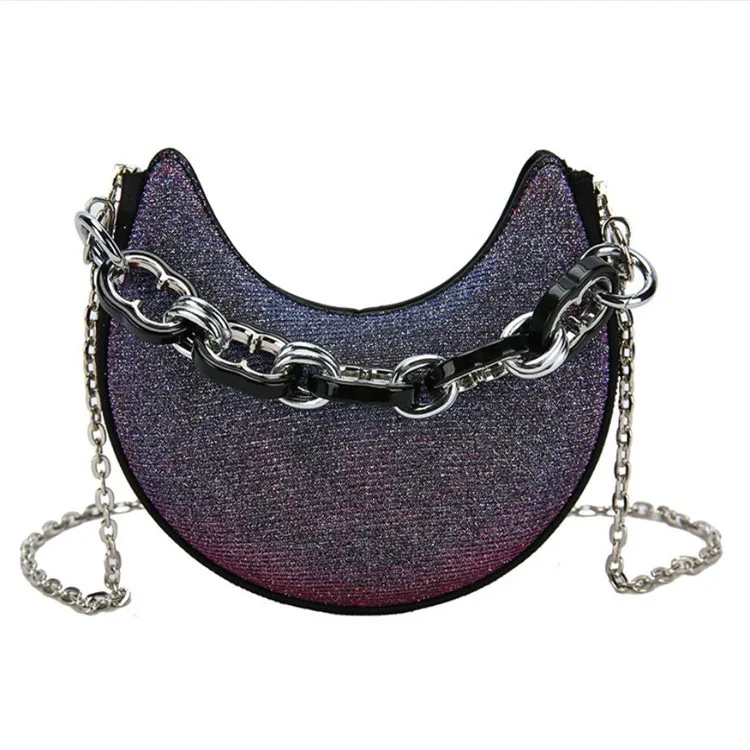 New autumn 2021 crescent-shaped saddle bag for ladies